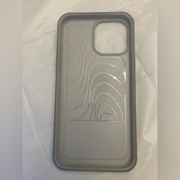 Sage green otter box phone case - Picture 3 of 3